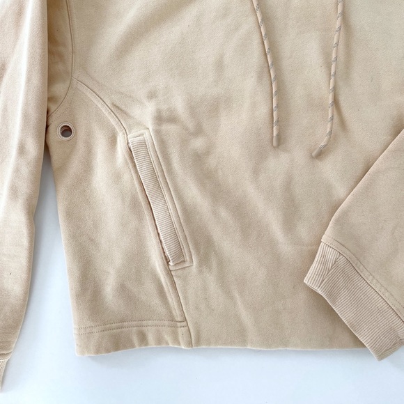 lululemon Cool Crescent Hoodie
Ivory Peach with Ponytail Hole - Picture 2 of 3